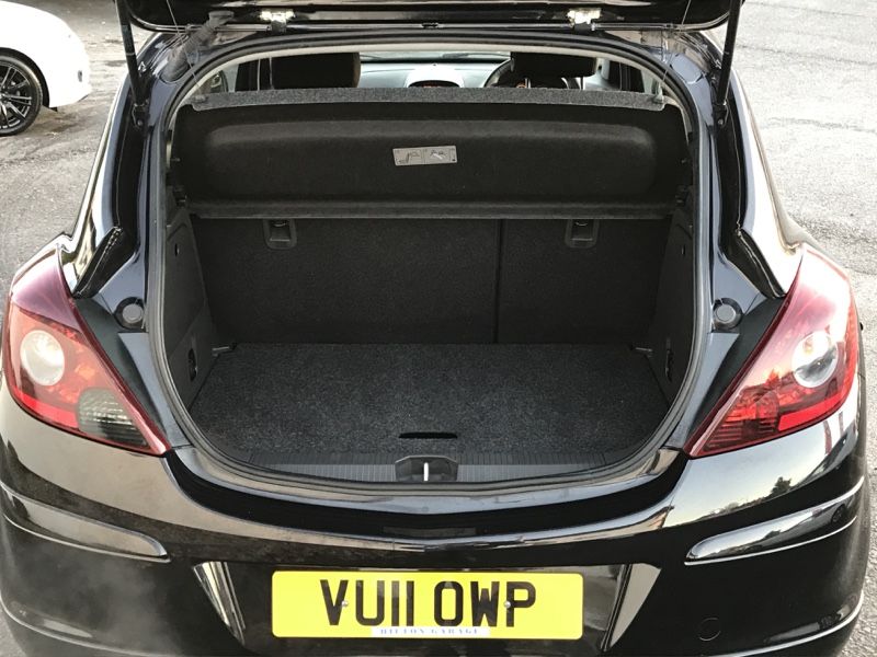 2011 Vauxhall Corsa 1.4 i 16v SRi 3dr image 6