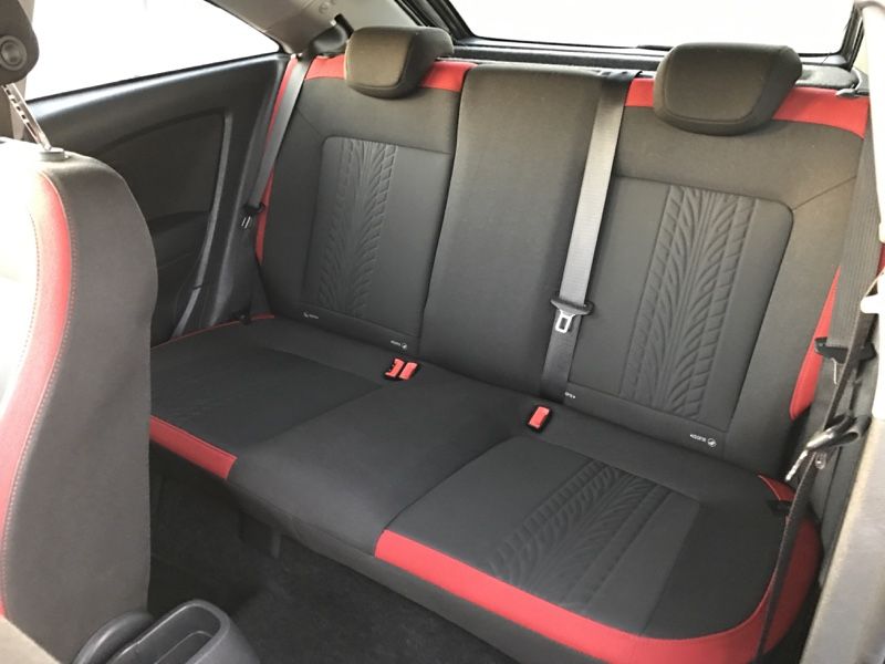 2011 Vauxhall Corsa 1.4 i 16v SRi 3dr image 8