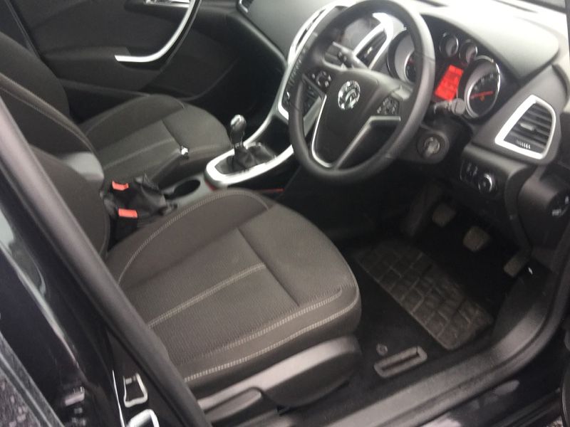 2014 Vauxhall Astra 1.6 i VVT 16v GT 5dr image 7