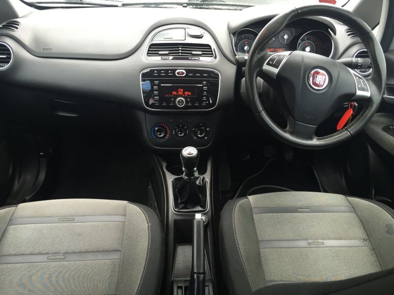2010 Fiat Punto Evo 1.4 16v GP 5dr image 7