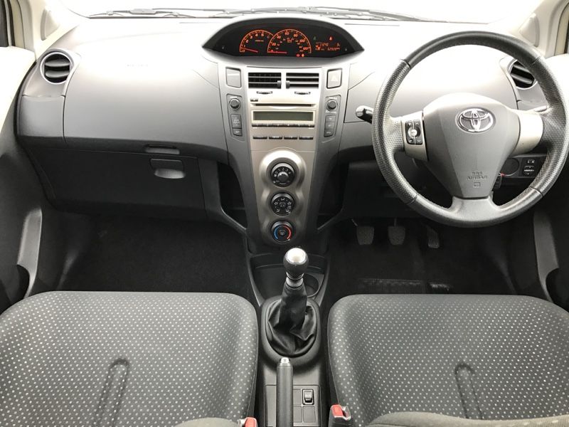 2010 Toyota Yaris 1.4 D-4D TR 5dr image 7