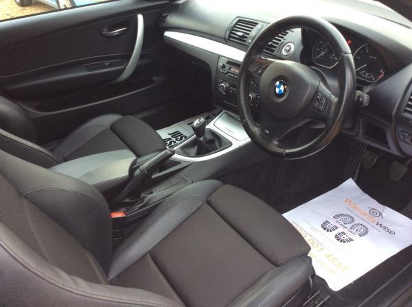 2011 BMW 1 Series 118d M Sport 2dr image 5