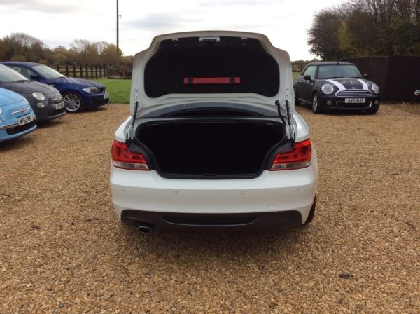 2011 BMW 1 Series 118d M Sport 2dr image 7