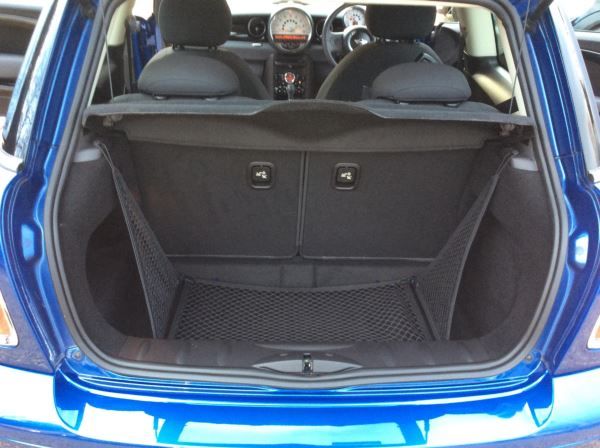 2012 MINI Hatchback 2.0 Cooper D 3dr image 8
