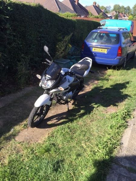 2012 Honda CBF125 image 1