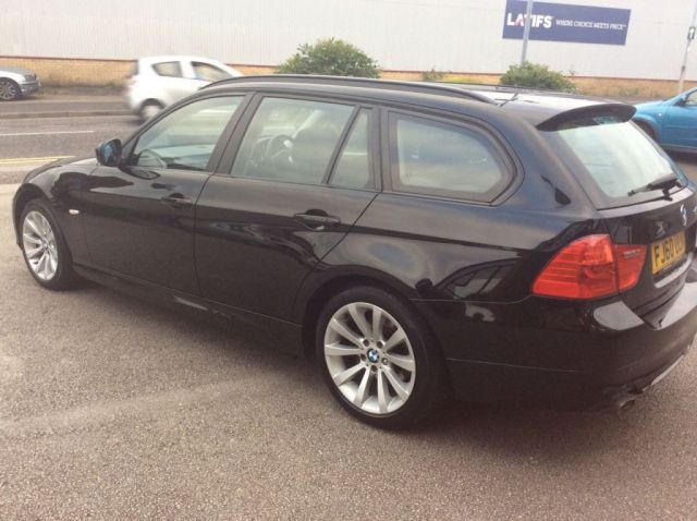 2010 BMW 3 Series 2.0 320D SE 5d image 4