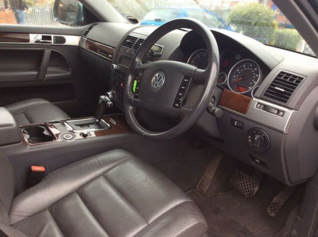 2005 Volkswagen Touareg 2.5 TDI Sport 5d image 8