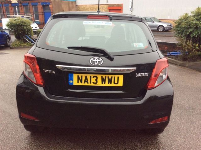 2013 Toyota Yaris 1.4 D-4D TR 5d image 4