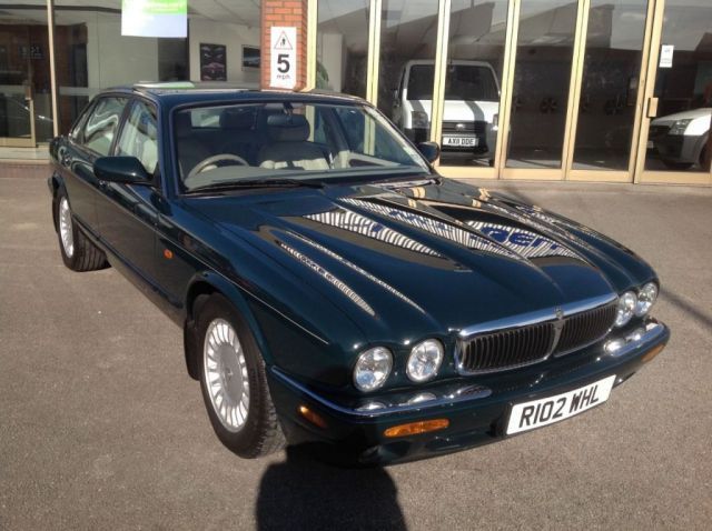1998 Jaguar XJ 3.2 Sovereign V8 4d image 1