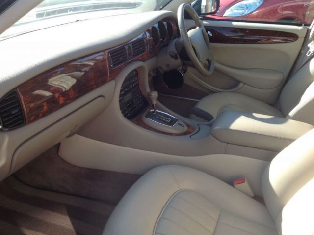 1998 Jaguar XJ 3.2 Sovereign V8 4d image 6