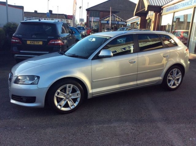 2010 AUDI A3 1.6 TDI Sport 5d image 5
