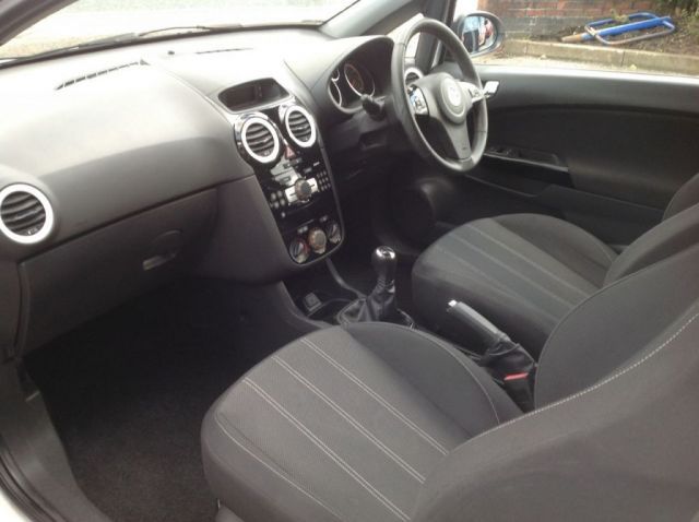 2013 Vauxhall Corsa 1.2 3d image 6