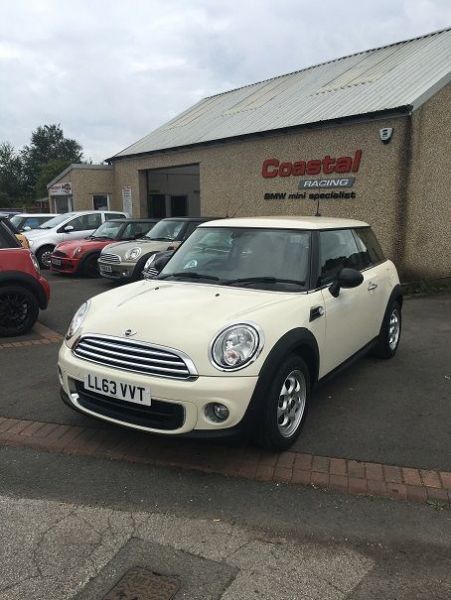 2013 Mini Hatch One 1.6 3D image 3