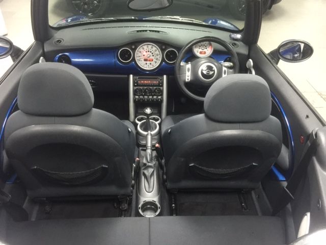 2007 MINI Convertible 1.6I 16V image 8