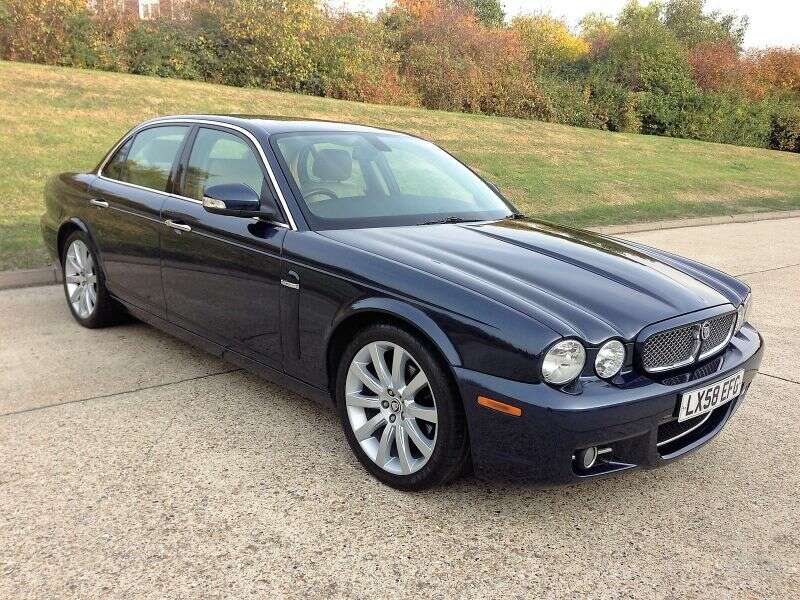 2008 Jaguar XJ Executive 2.7 V6 image 1