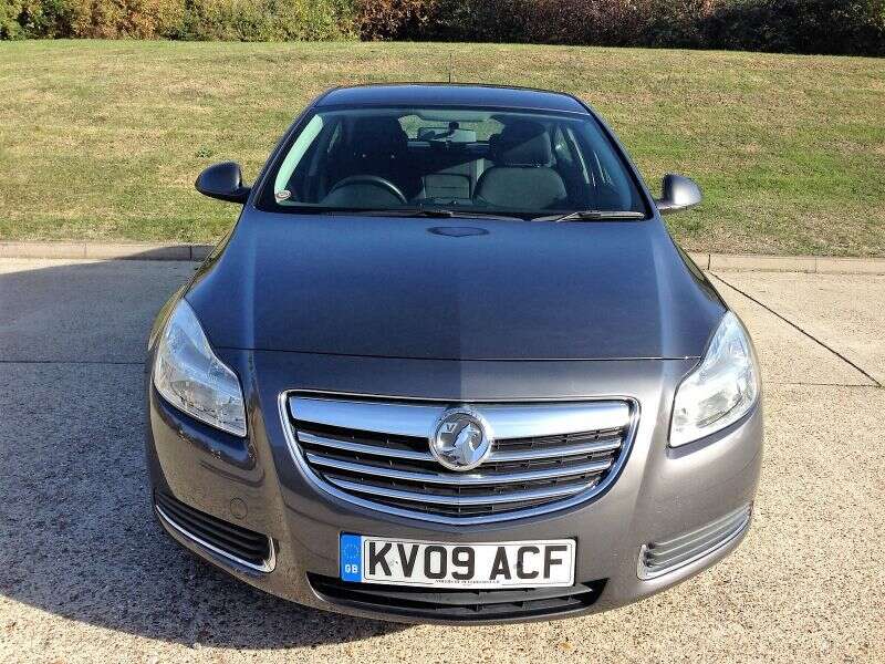 2009 Vauxhall Insignia image 2