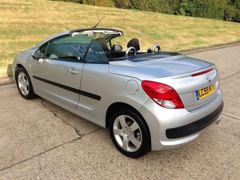 2009 Peugeot 207 CC 1.6 Sport image 4