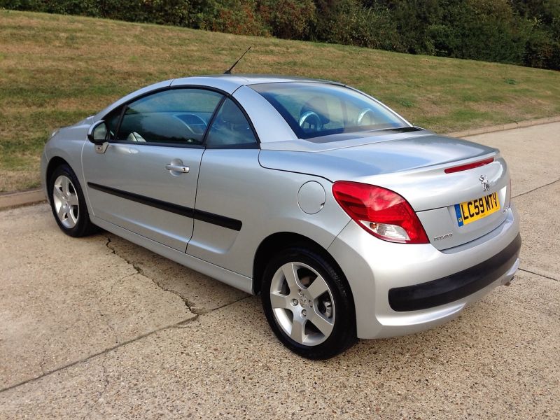 2009 Peugeot 207 CC 1.6 Sport image 8