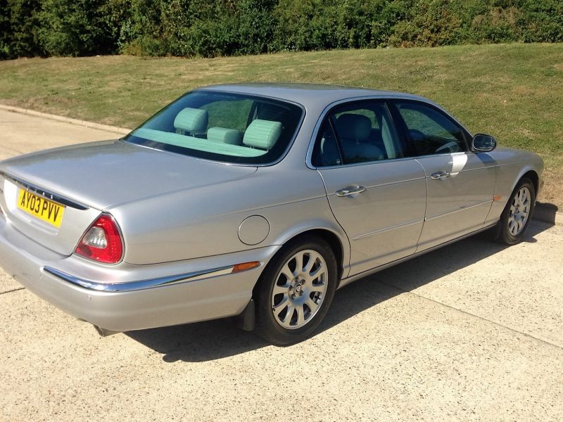 2003 Jaguar XJ6 3.0 V6 image 4