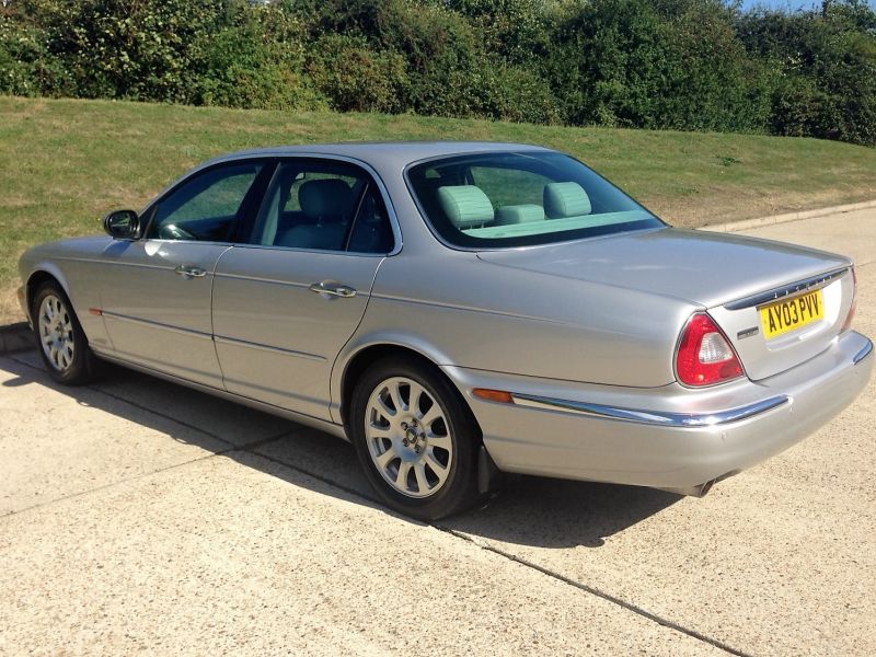 2003 Jaguar XJ6 3.0 V6 image 6