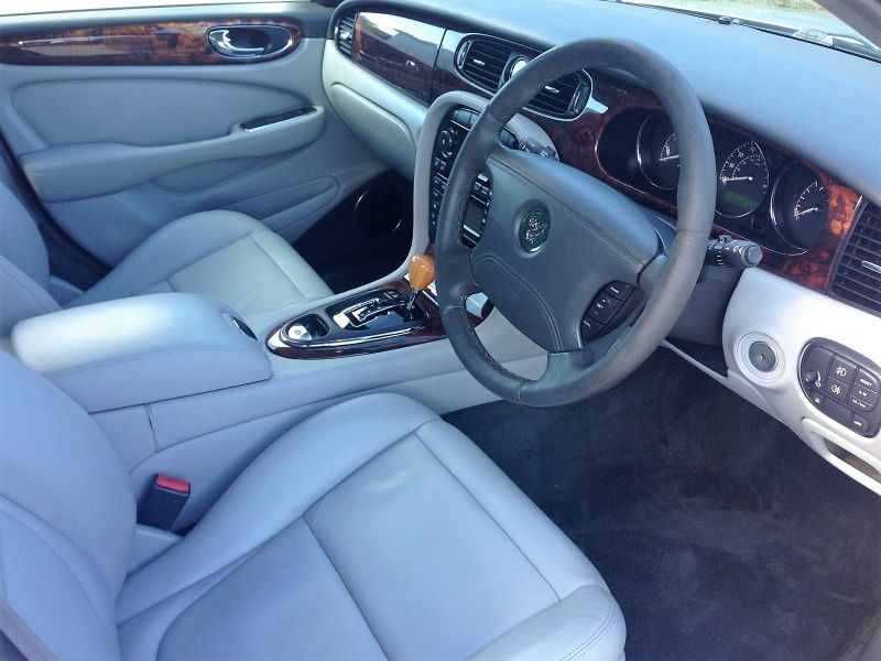 2003 Jaguar XJ6 3.0 V6 image 7