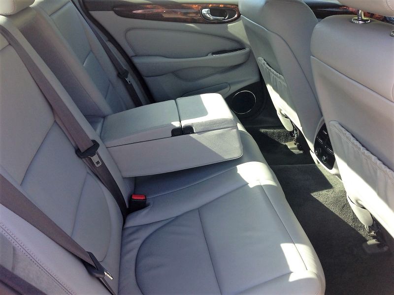 2003 Jaguar XJ6 3.0 V6 image 9