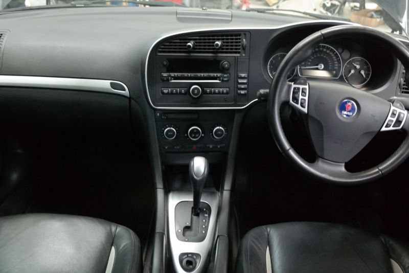 2009 Saab 9-3 AERO T image 9