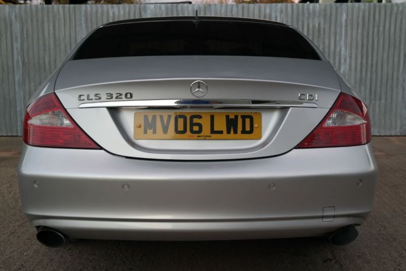 2006 Mercedes CLS CLS320 CDI image 5