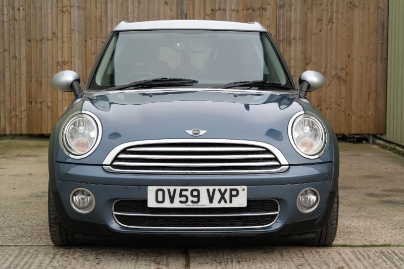 2009 MINI Clubman Cooper D image 2