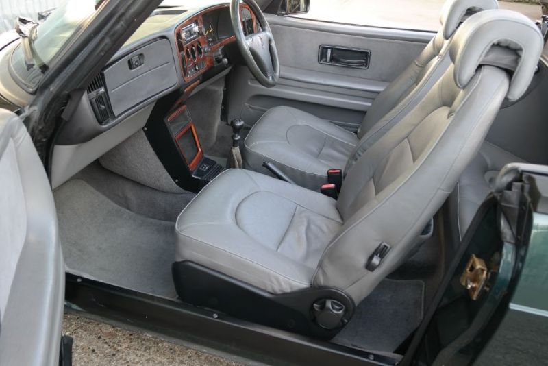 1993 Saab 900 S Convertible image 7