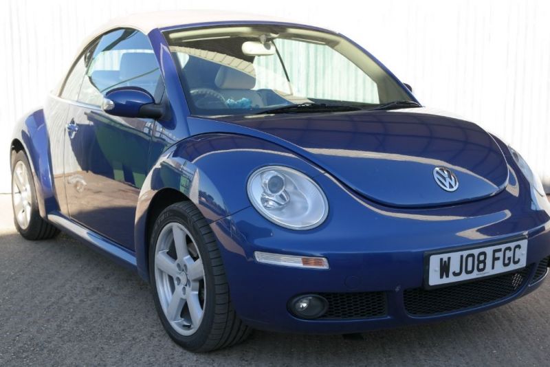 2008 VW Beetle 20V T image 1