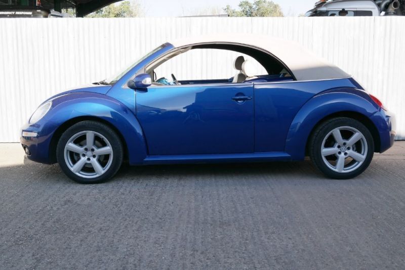 2008 VW Beetle 20V T image 4