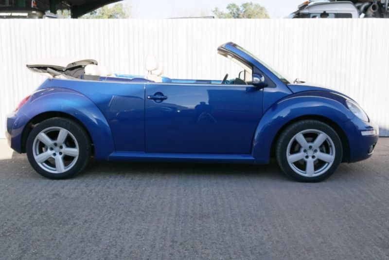 2008 VW Beetle 20V T image 5