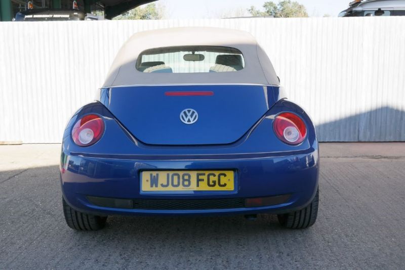 2008 VW Beetle 20V T image 6