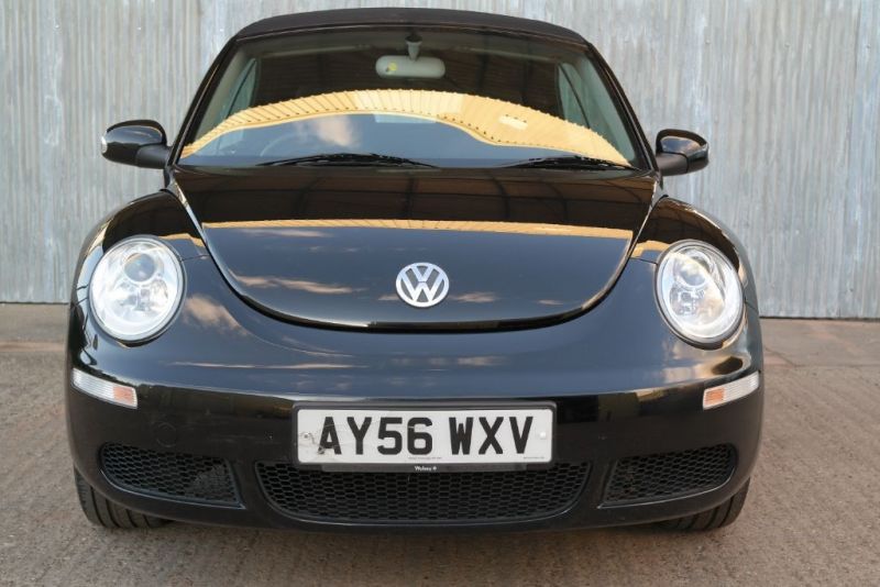2006 VW Beetle LUNA 8V image 2
