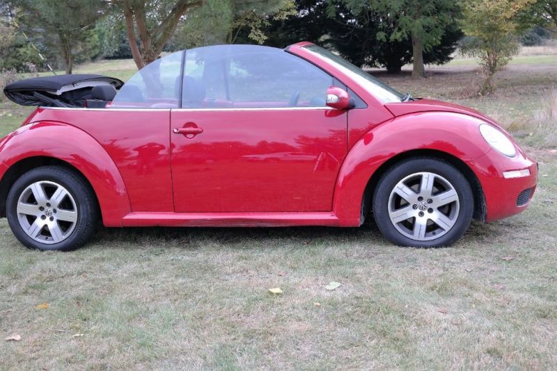 2007 VW Beetle LUNA 8V image 4