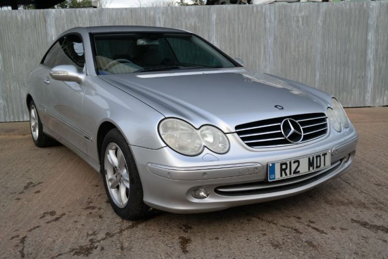 2005 Mercedes CLK320 Avantgarde image 1