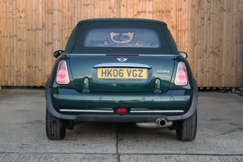 2006 MINI Convertible Cooper image 5