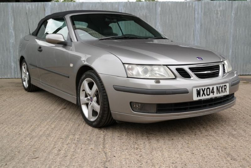 2004 Saab 9-3 Vector T image 1