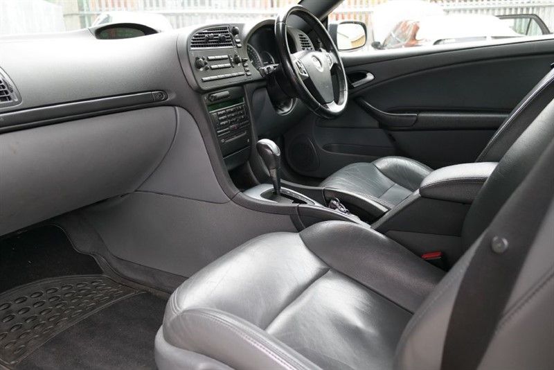 2004 Saab 9-3 Vector T image 6