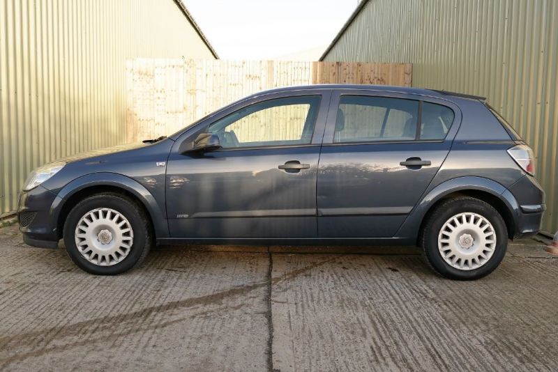 2009 Vauxhall Astra LIFE 16V image 3