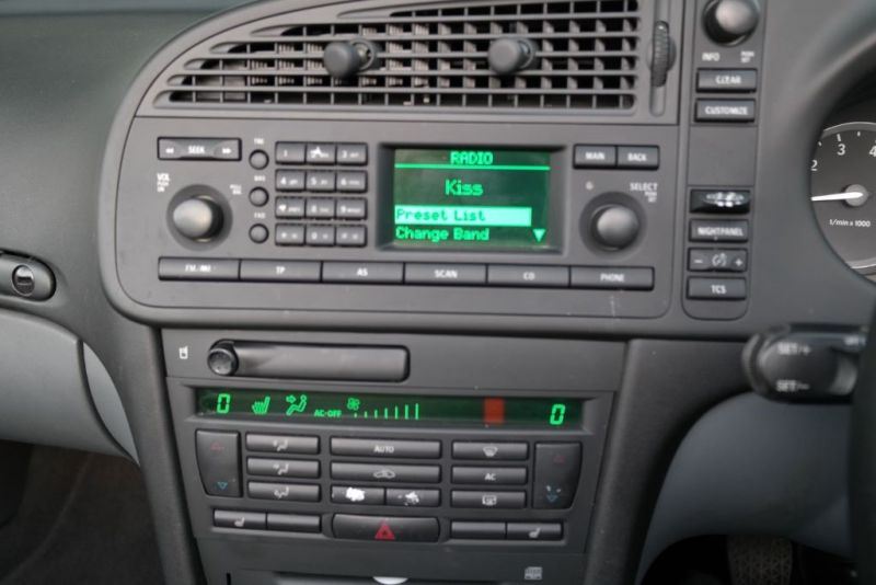 2005 Saab 9-3 Vector T image 10