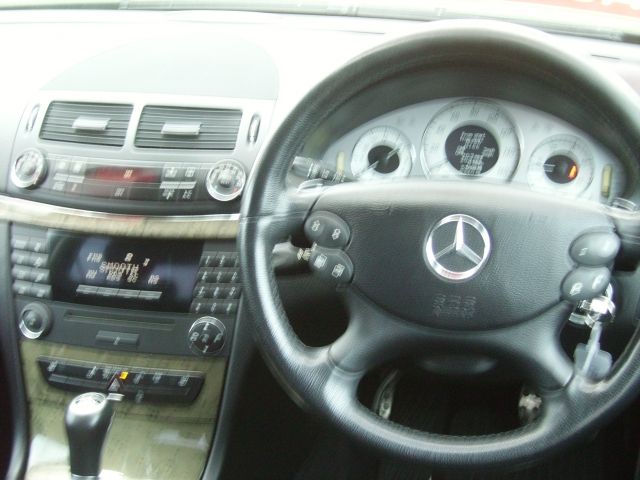 2006 Mercedes-Benz 3.0 E280 CDI Sport 4dr image 6