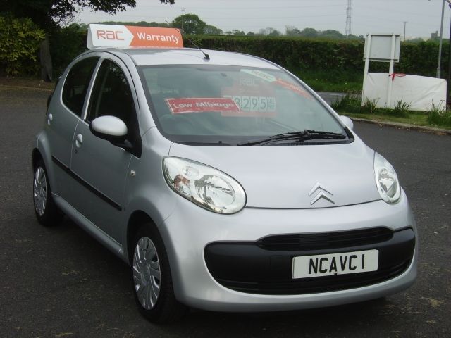 2008 Citroen C1 1.0i image 1