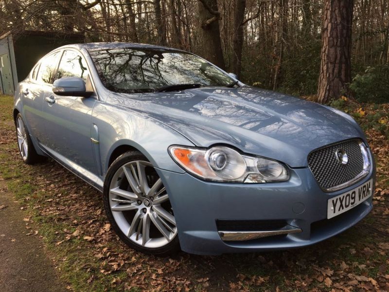 2009 Jaguar XF Premium Luxury V6 image 1