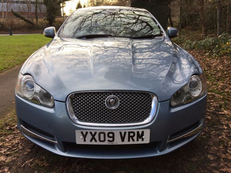 2009 Jaguar XF Premium Luxury V6 image 4