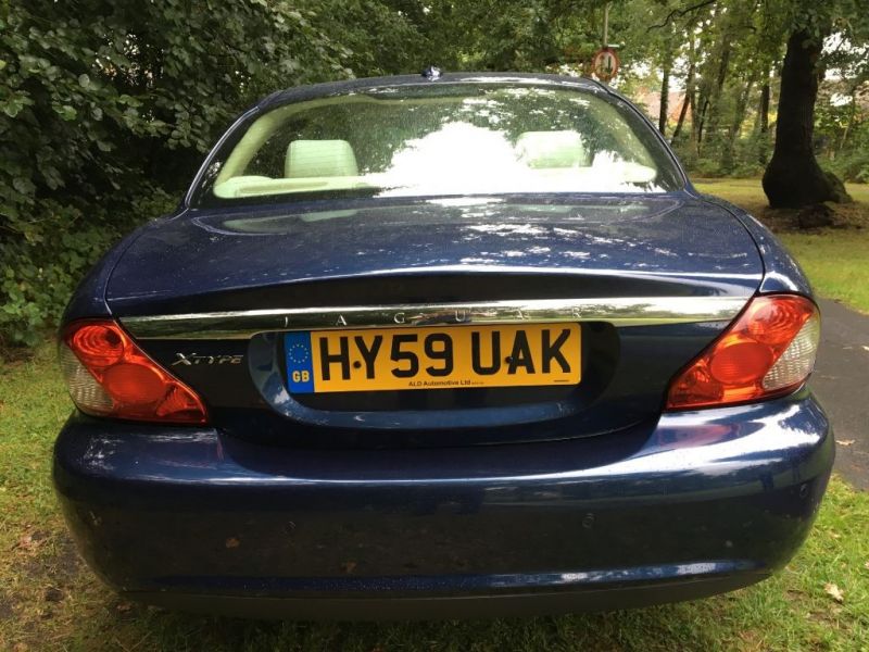 2009 Jaguar X-Type SE 2.2 image 5