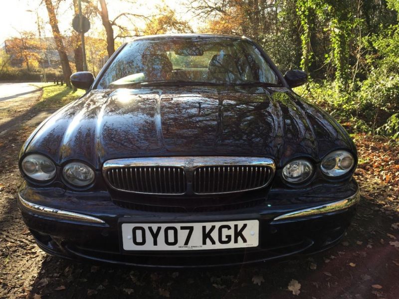 2007 Jaguar X-Type 2.5 V6 SE image 4