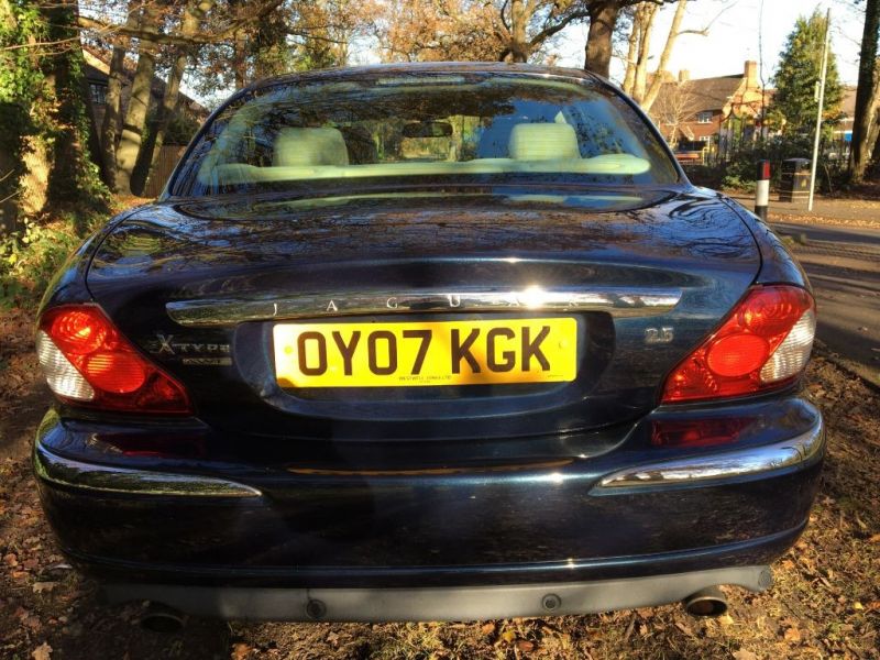 2007 Jaguar X-Type 2.5 V6 SE image 5