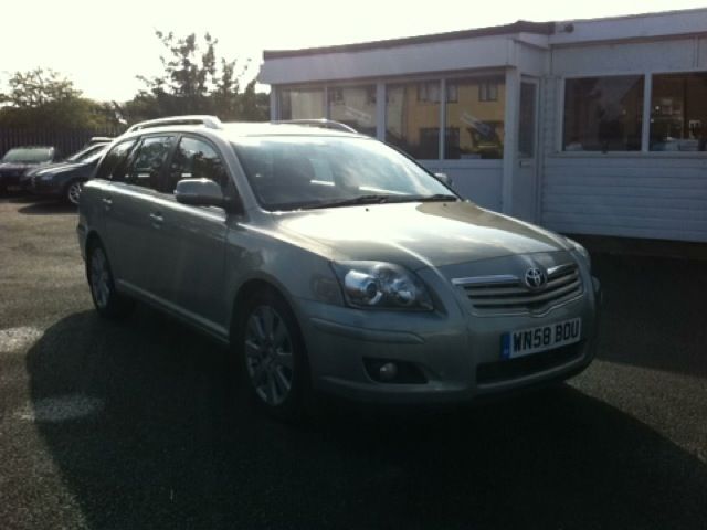 2008 Toyota Avensis Tr Tourer D-4D image 1